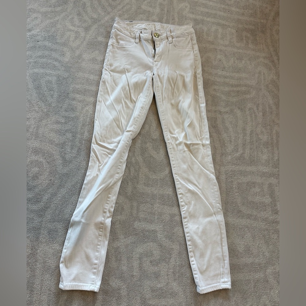 American Eagle Stretchy White Skinny Jeans  - Size 4